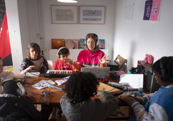 Financiële ondersteuning aan culturele organisaties in Amsterdam die sociaal-culturele projecten organiseren voor Amsterdamse jongeren - Project 11160Stichting Muziekstraat