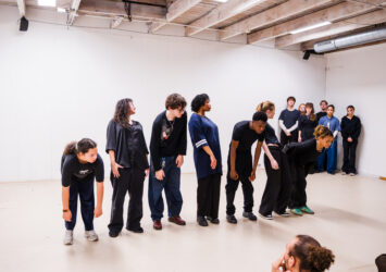 Financiële ondersteuning aan culturele organisaties in Amsterdam die sociaal-culturele projecten organiseren voor Amsterdamse jongeren - Project 11589Theater DEGASTEN: OPEN STUDIO’S