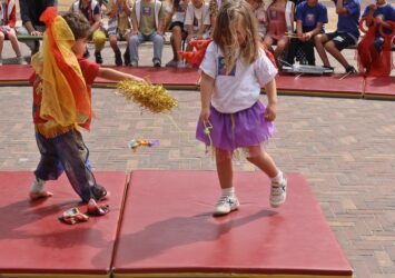 Financiële ondersteuning aan culturele organisaties in Amsterdam die sociaal-culturele projecten organiseren voor Amsterdamse jongeren - Project 11600Gastatelier de Vindplaats